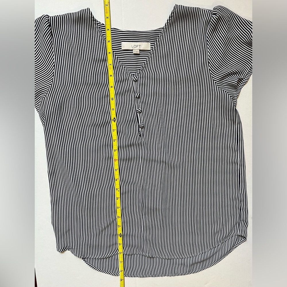 LOFT Monochrome Striped Blouse - Picture 4 of 5